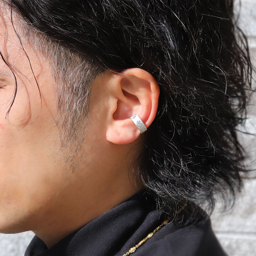 イヤーカフ 幅広 メンズ 片耳 sv925 手彫り 選べる 誕生石 ワイド 太め pt900 k18 k10 天然石 彫り 彫金 おそろい カップル (品番 me-0062-a-m)