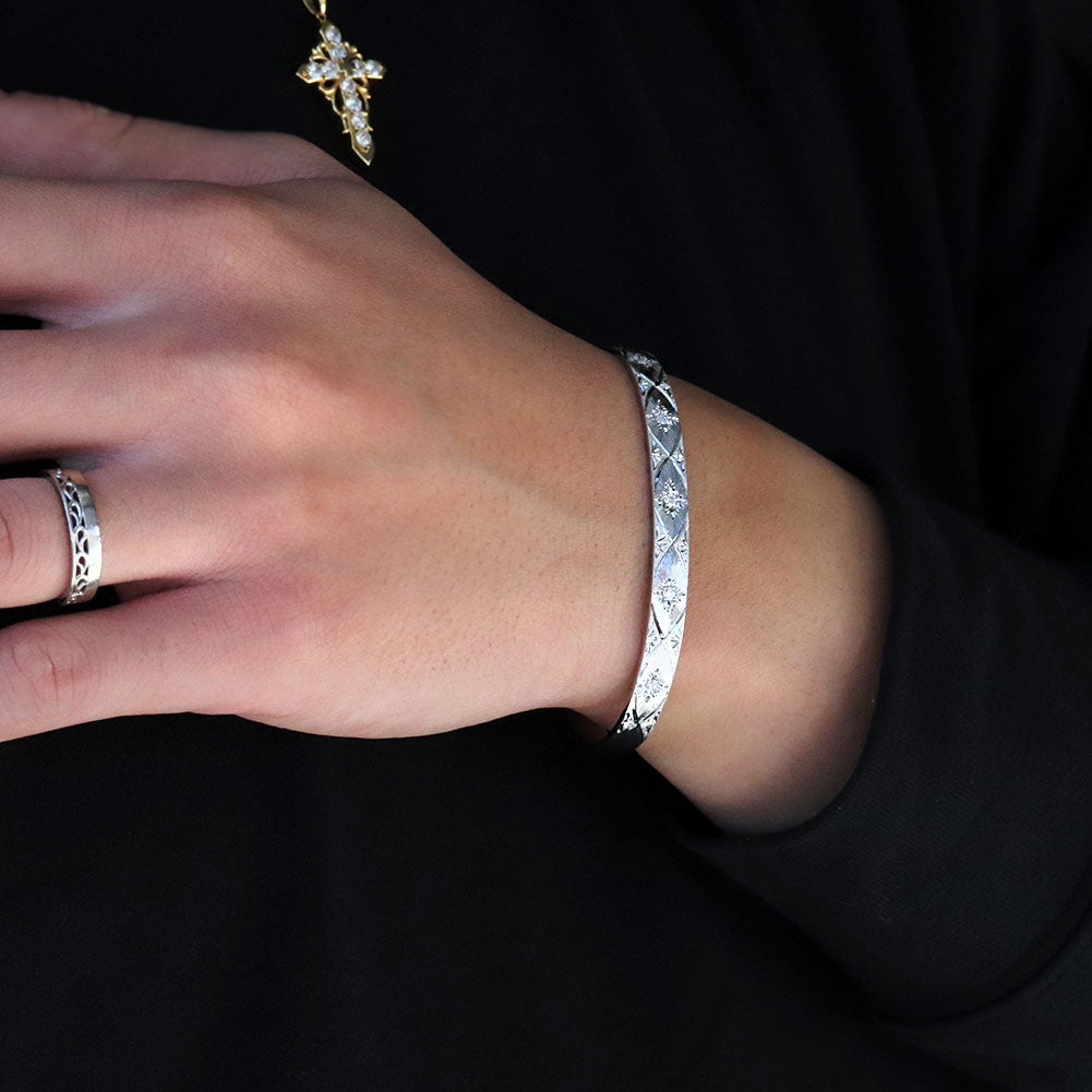 ペア バングル シルバー ペアブレスレット 2個セット 彫り 格子 カップル 夫婦 プレゼント 誕生石 選べる プラチナ 18金 10金 彫金 (品番 mpb-0083-b-pair)