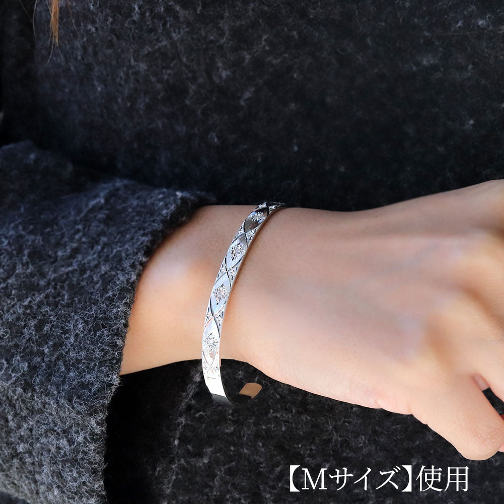 ペア バングル シルバー ペアブレスレット 2個セット 彫り 格子 カップル 夫婦 プレゼント 誕生石 選べる プラチナ 18金 10金 彫金 (品番 mpb-0083-b-pair)