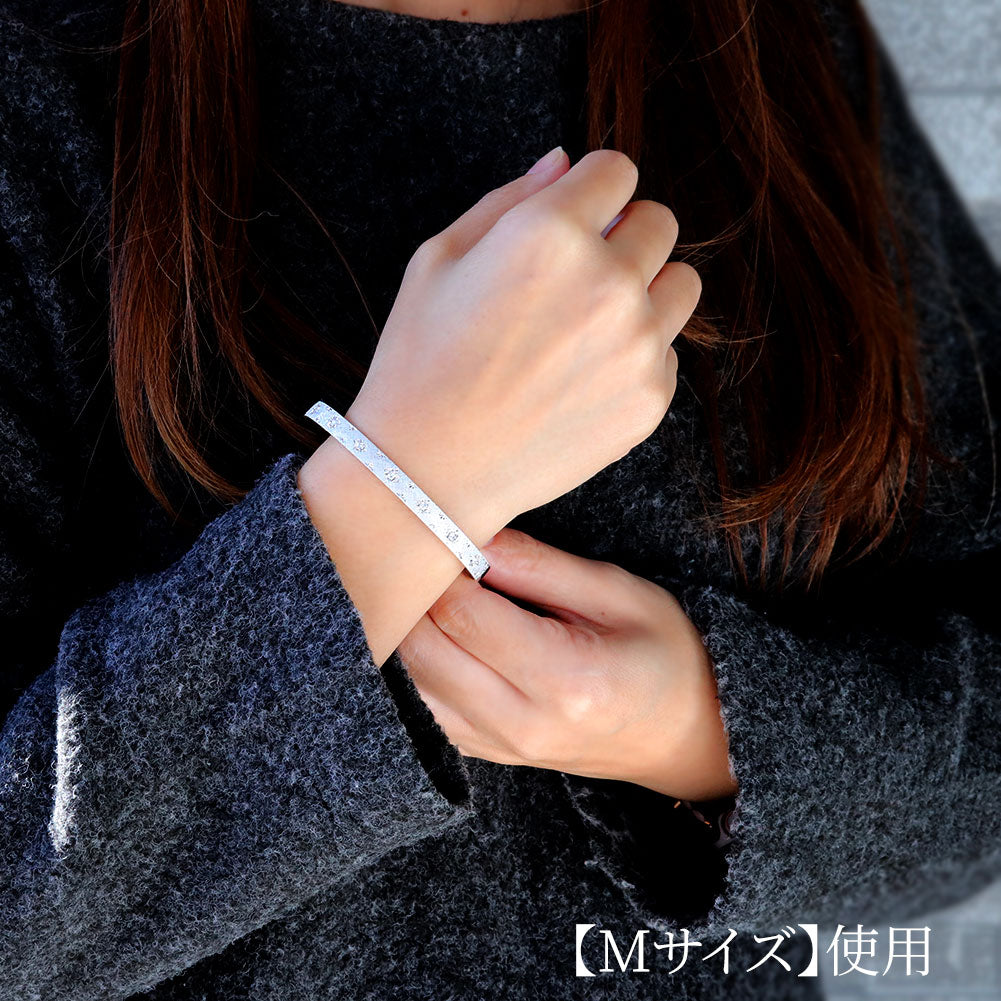 18k ブレスレット　オープンバングル 10016440-FUSION-open-bangle-